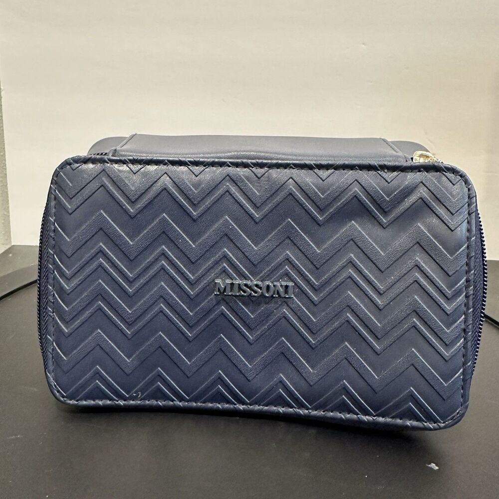Delta One First Class MISSONI Amenity Toiletry Kit Bag Navy Blue Airlines Travel